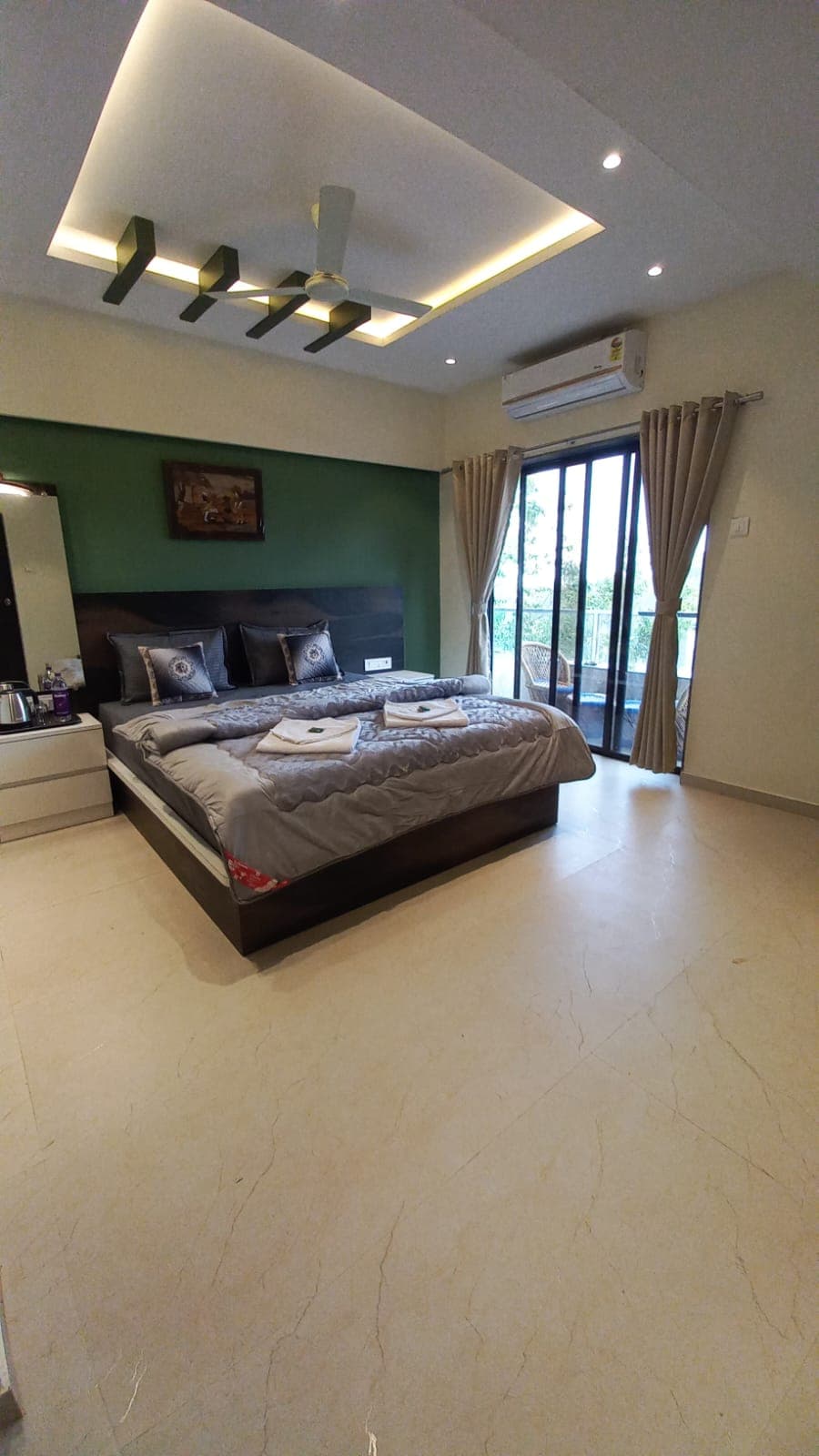 Valley View Suite